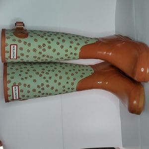 HUNTER Flowered Rain Boots